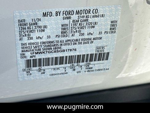 Used 2025 Ford Explorer ST RWD image 33
