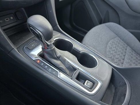 Used 2023 Chevrolet Equinox LT image 26