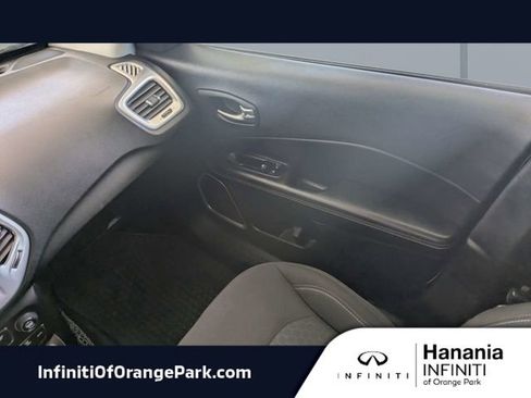 Used 2019 Jeep Compass Sport image 17