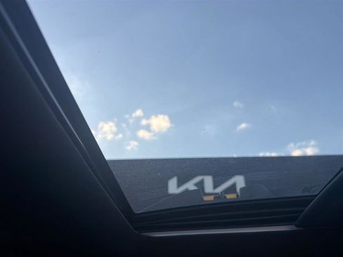 Used 2022 Subaru Outback Wilderness w/ Wilderness Package image 7