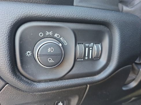 Used 2021 RAM 1500 Laramie image 33