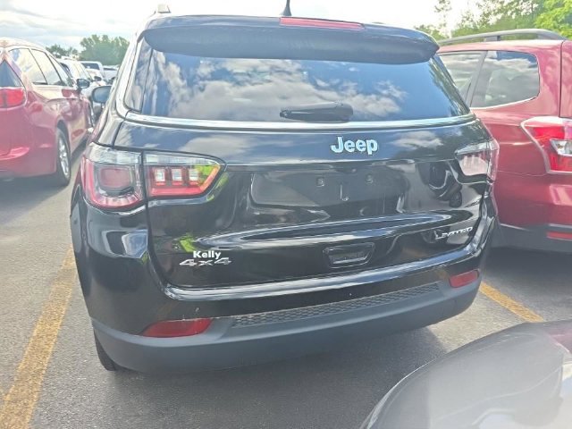 Used 2022 Jeep Compass Limited AWD/4WD image 6