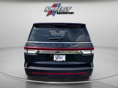 Used 2024 Lincoln Navigator Reserve AWD/4WD image 4