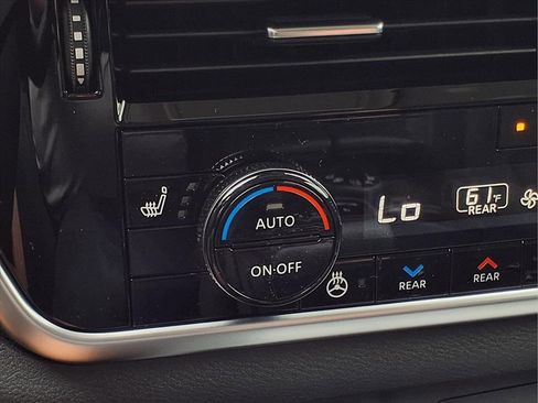 New 2026 Nissan Rogue Platinum image 18