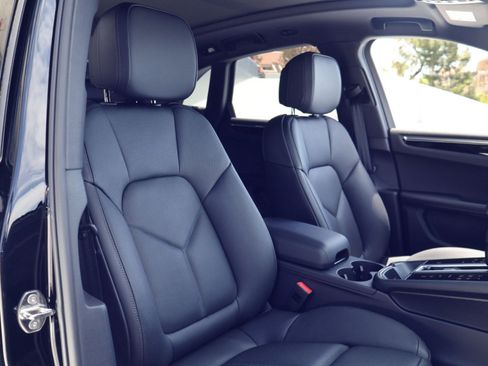 New 2026 Porsche Macan AWD/4WD image 24