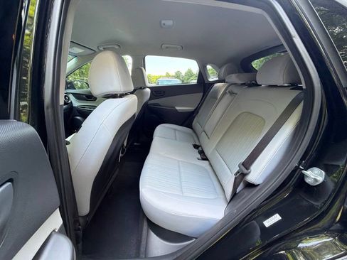 Certified 2023 Hyundai Kona SEL AWD/4WD image 14