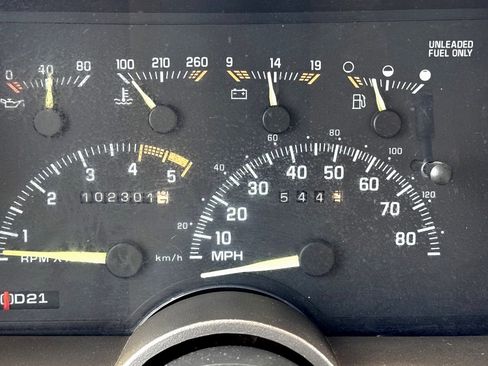 Used 1994 Chevrolet Silverado 1500 2WD Regular Cab image 14