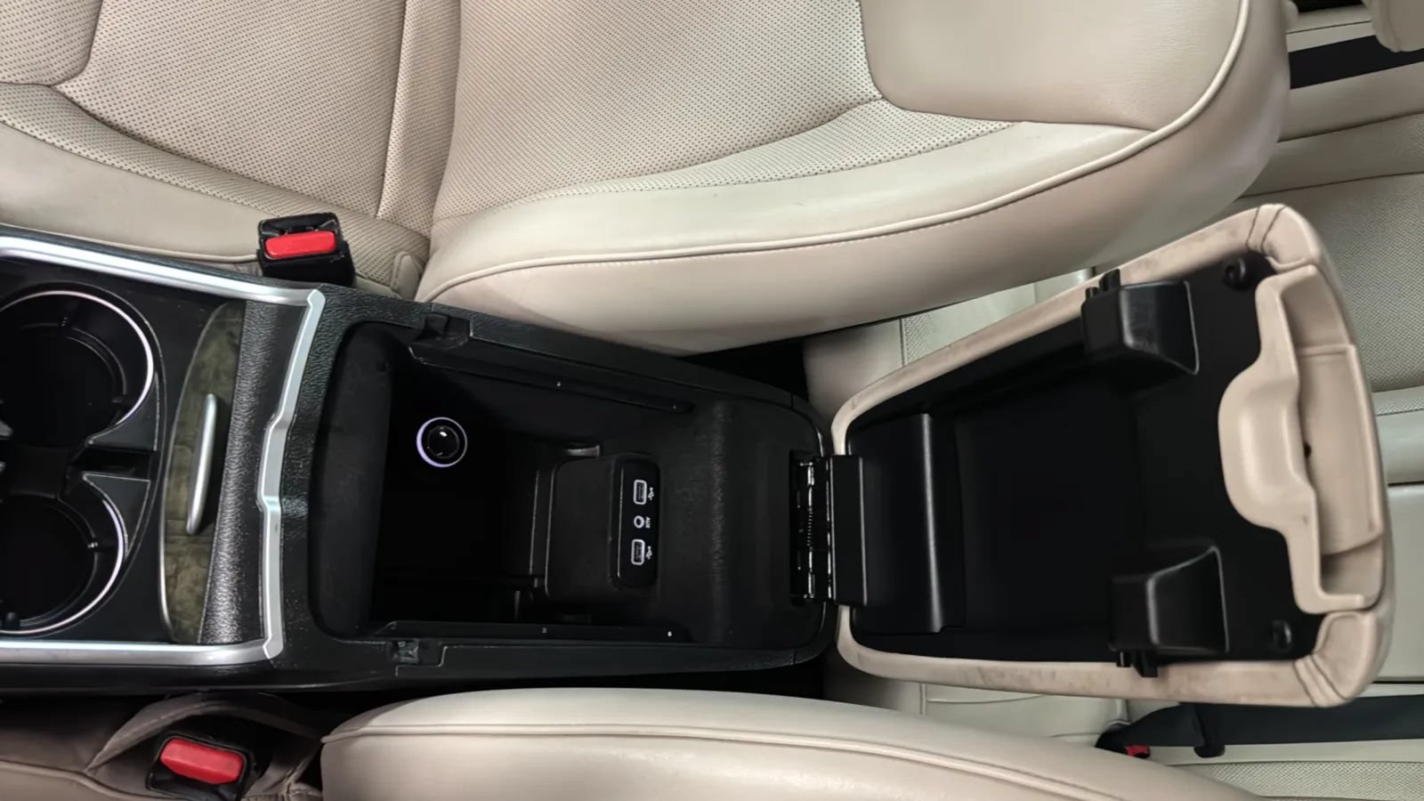 Used 2018 Chrysler 300 Limited w/ Safetytec Plus Group AWD/4WD image 16