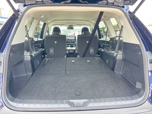Used 2025 Toyota Grand Highlander FWD image 18