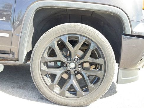 Used 2014 GMC Sierra 1500 Denali w/ Driver Alert Package image 10