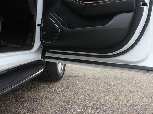 Used 2018 GMC Yukon SLT AWD/4WD image 53