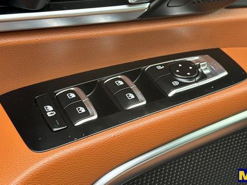 Used 2025 Kia Telluride SX Prestige X-Line image 12