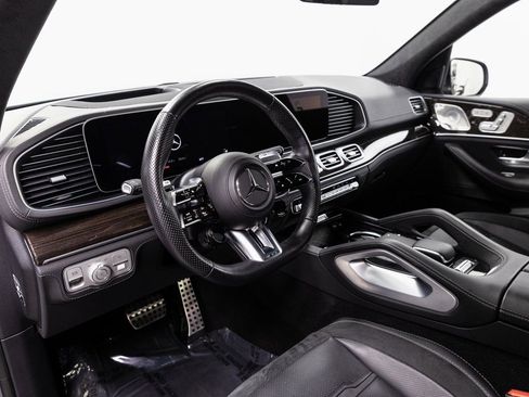 Used 2024 Mercedes-Benz GLS 63 AMG 4MATIC image 9
