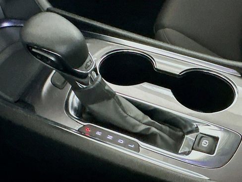 Used 2023 Chevrolet Malibu LT image 18