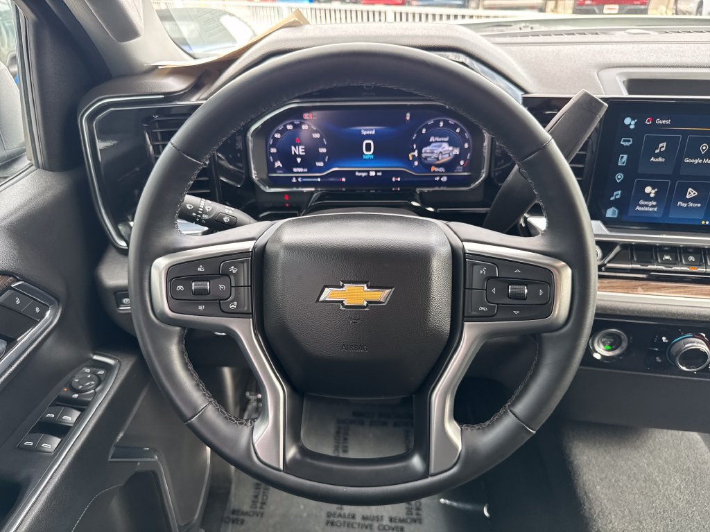 Used 2024 Chevrolet Silverado 1500 LT AWD/4WD image 14