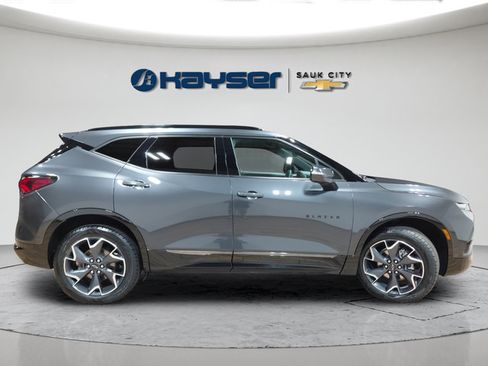Certified 2021 Chevrolet Blazer RS w/ Enhanced Convenience Package AWD/4WD image 8
