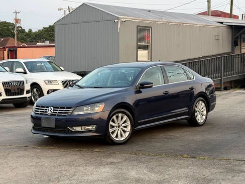 Used 2013 Volkswagen Passat 2.5 SEL FWD image 1