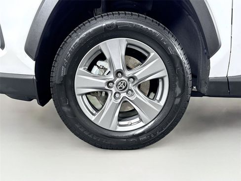 Certified 2024 Toyota RAV4 LE AWD/4WD image 41