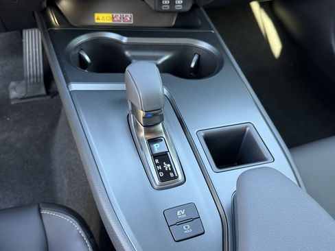 New 2026 Lexus UX 300h FWD image 24