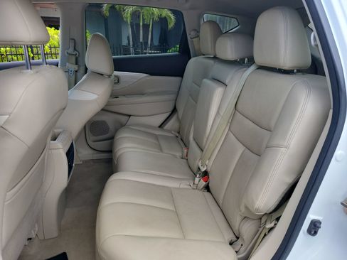 Used 2015 Nissan Murano Platinum w/ Platinum Technology Package FWD image 17