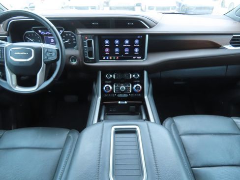 Used 2021 GMC Yukon Denali w/ Denali Ultimate Package AWD/4WD image 7
