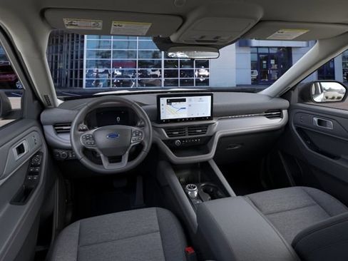 New 2026 Ford Explorer Active RWD image 9