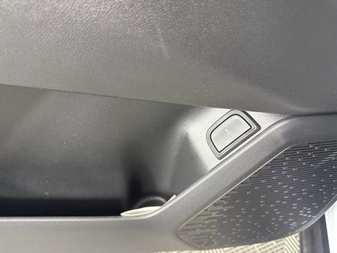 New 2026 Chevrolet Equinox RS w/ Convenience Package III image 32