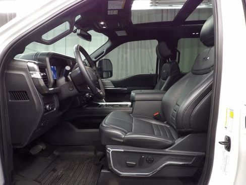 Used 2026 Ford F250 Platinum AWD/4WD image 15