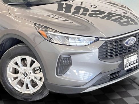 Used 2023 Ford Escape Active image 32