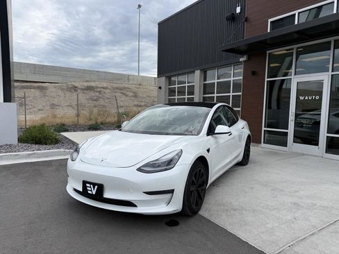 Used 2021 Tesla Model 3 Long Range AWD/4WD image 4