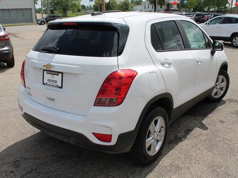 Used 2019 Chevrolet Trax LS w/ Tint and Cruise Package FWD image 5