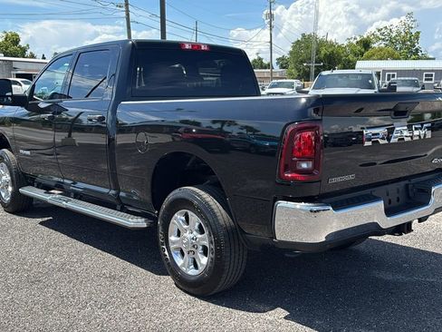 Used 2026 RAM 2500 Big Horn AWD/4WD image 3