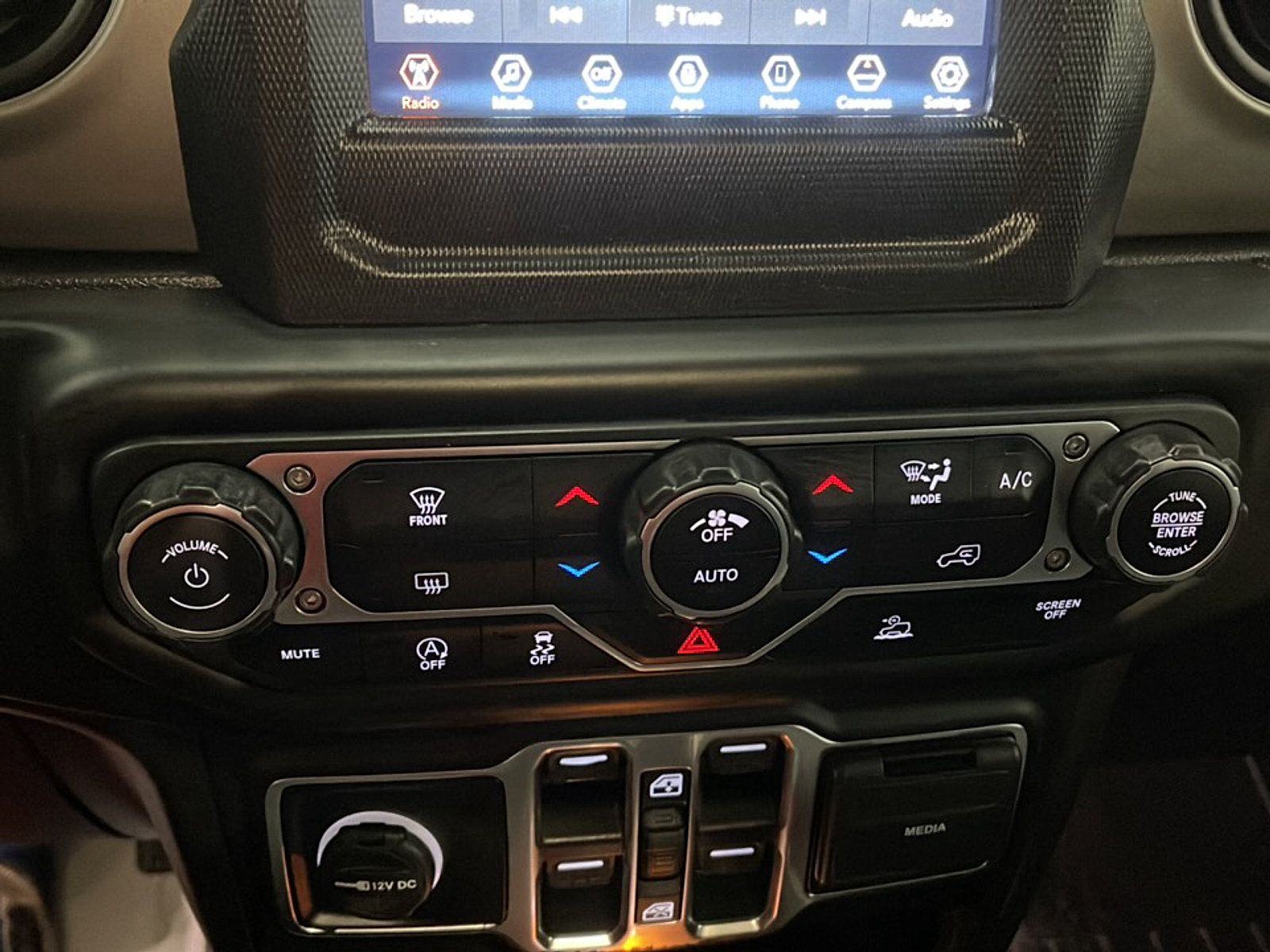 Used 2020 Jeep Gladiator Sport w/ Quick Order Package 24S AWD/4WD image 10