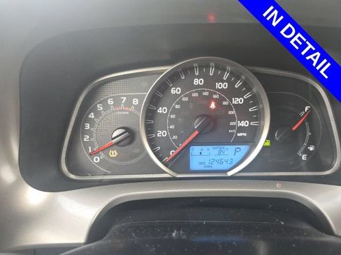 Used 2014 Toyota RAV4 LE AWD/4WD image 6