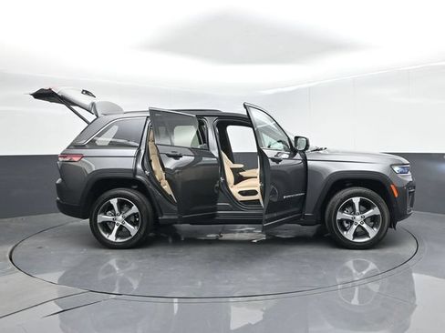 New 2026 Jeep Grand Cherokee Limited RWD image 65
