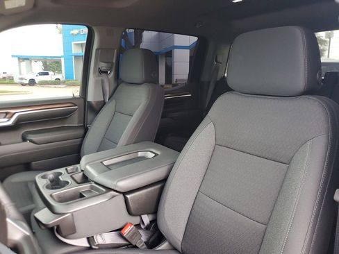 Used 2024 Chevrolet Silverado 1500 LT RWD image 15