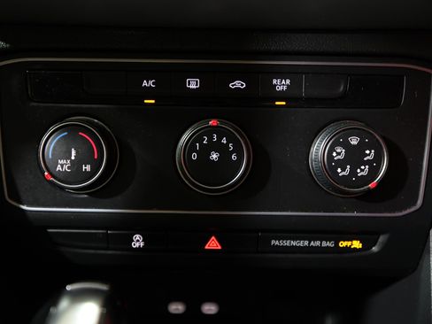 Used 2021 Volkswagen Atlas S FWD image 21