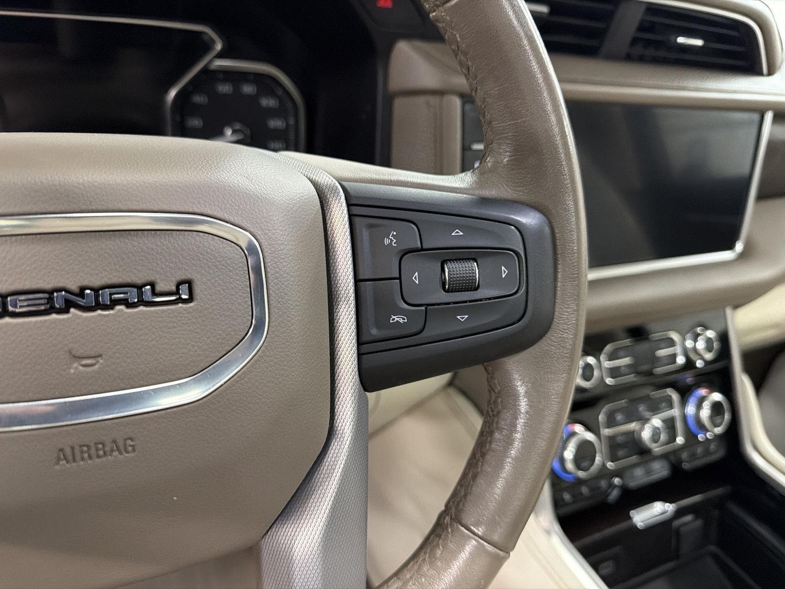 Used 2021 GMC Yukon XL Denali w/ Denali Premium Package AWD/4WD image 66