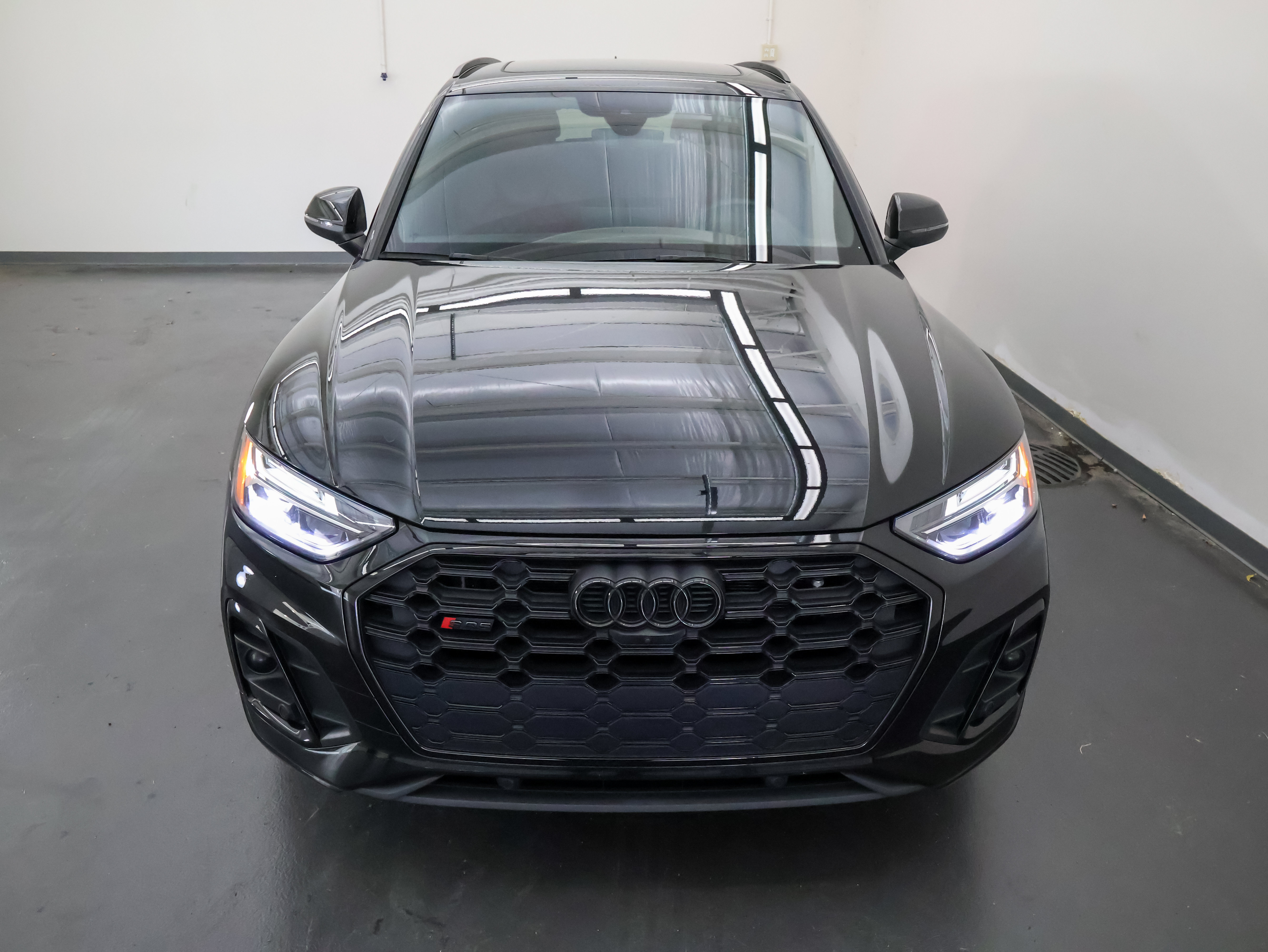 Used 2023 Audi SQ5 Premium Plus w/ Premium Plus Package AWD/4WD image 9