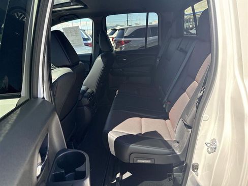Certified 2025 Honda Ridgeline Black Edition image 19
