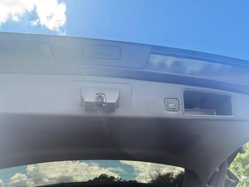 Used 2019 GMC Terrain Denali w/ Advanced Safety Package FWD image 21