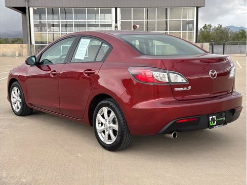 Used 2010 MAZDA MAZDA3 i Touring image 6