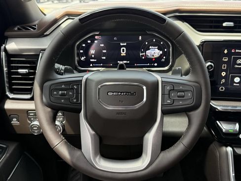 Used 2026 GMC Sierra 1500 Denali AWD/4WD image 18