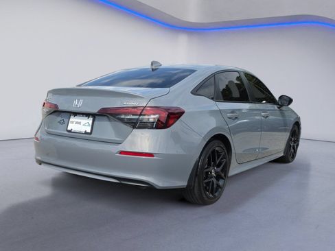 Used 2025 Honda Civic Sport image 6