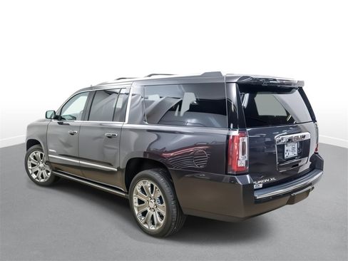 Used 2018 GMC Yukon XL Denali w/ Open Road Package image 8