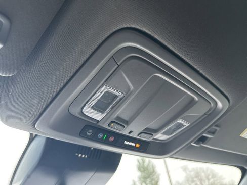 Used 2022 Chevrolet Silverado 1500 RST image 25