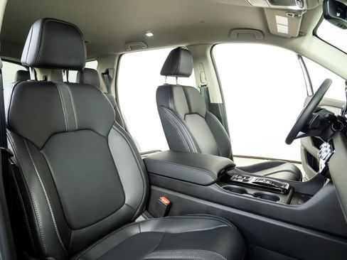 Used 2025 Honda Pilot EX-L image 20