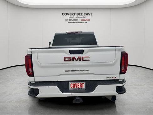 Used 2023 GMC Sierra 2500 AT4 w/ AT4 Preferred Package image 8