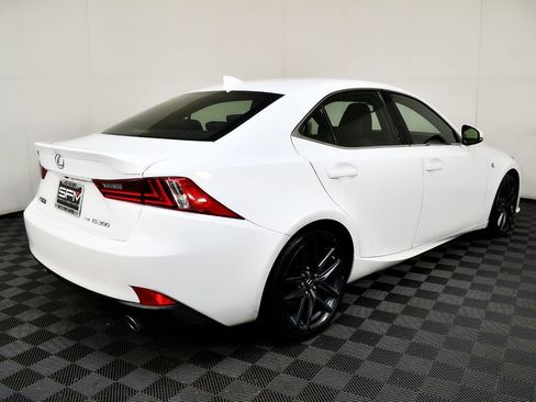 Used 2016 Lexus IS 300 AWD image 8
