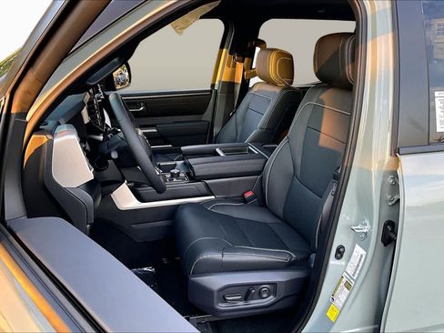 New 2026 Toyota Tundra SR5 AWD/4WD image 9